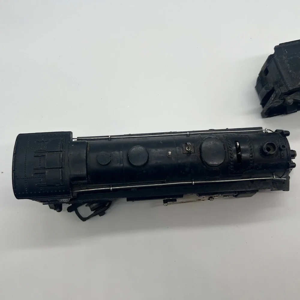 Lionel 1666 Steam Locomotive and 2466W Gauge Vintage Train Black AS IS